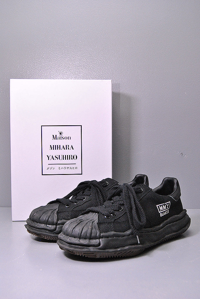 Maison MIHARA YASUHIRO BLAKEY ブラック スニーカー Maison MIHARA YASUHIRO メゾンミハラヤスヒロ BLAKEY ブレイキー