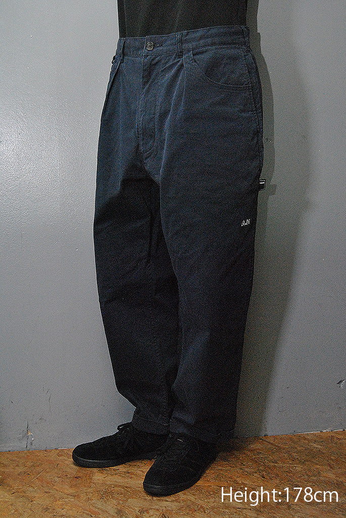 BROCHURE 1P BIG CHINO PANTS A.H
