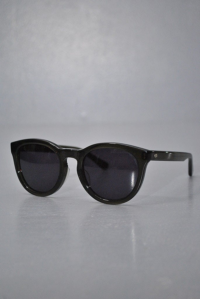 nonnative DWELLER SUNGLASSES by KANEKO OPTICAL