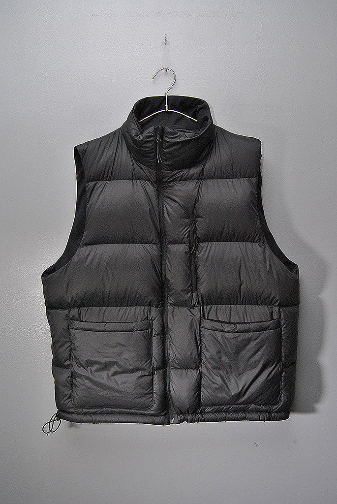 Si x TAION REVERSIBLE DOWN VEST