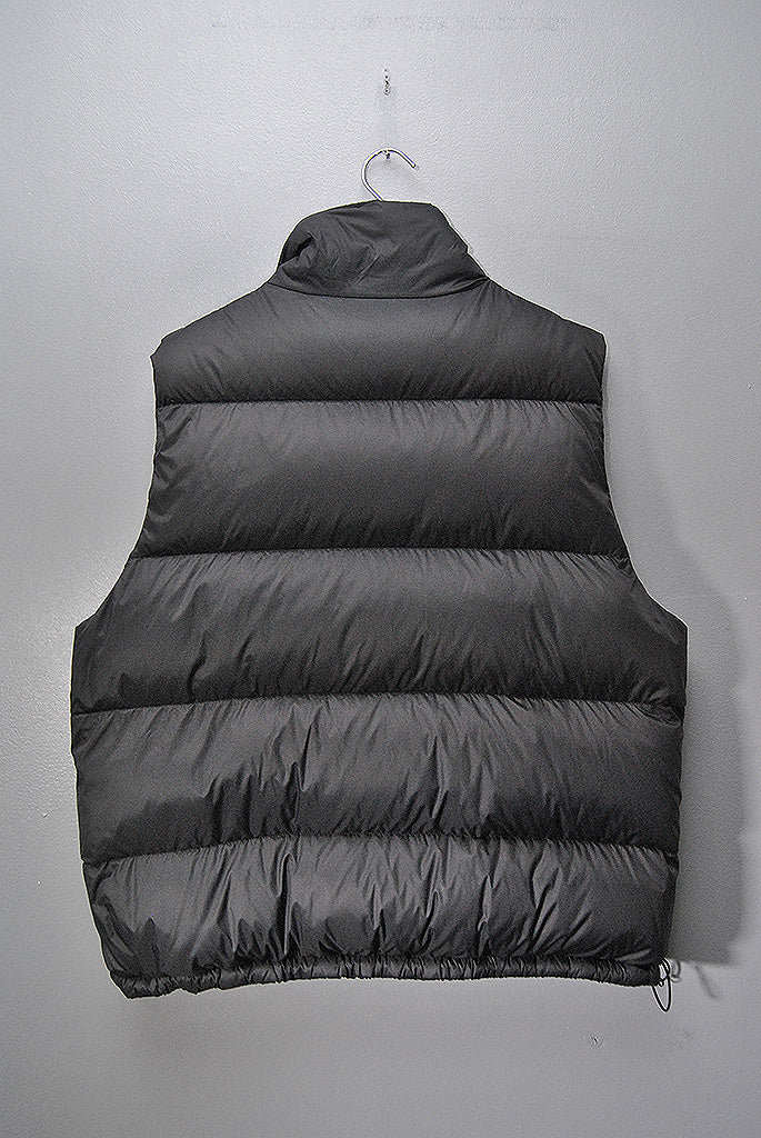 Si x TAION REVERSIBLE DOWN VEST