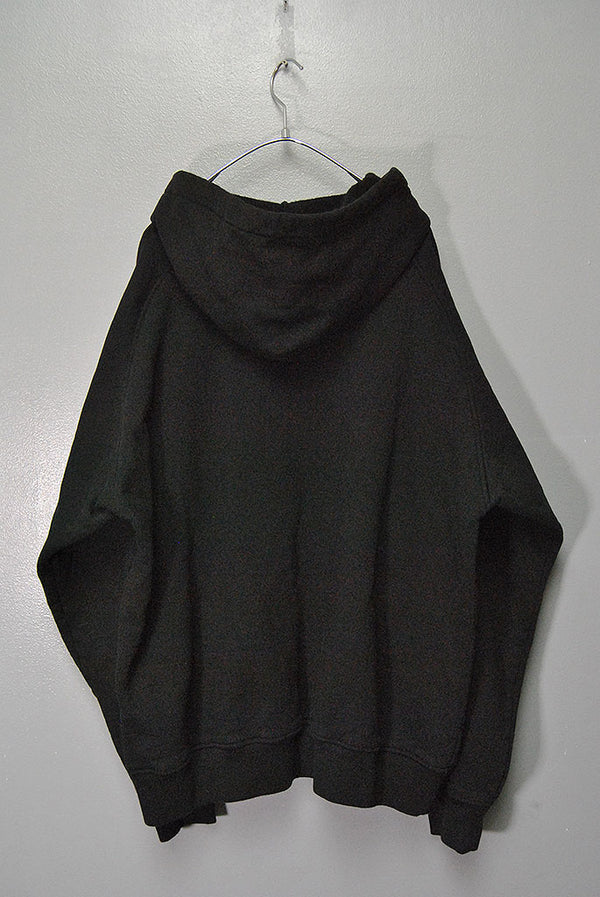 COMOLI コットン吊裏毛ジップパーカ