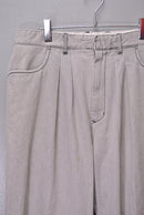 FARAH Two-tuck Wide Tapered Pants