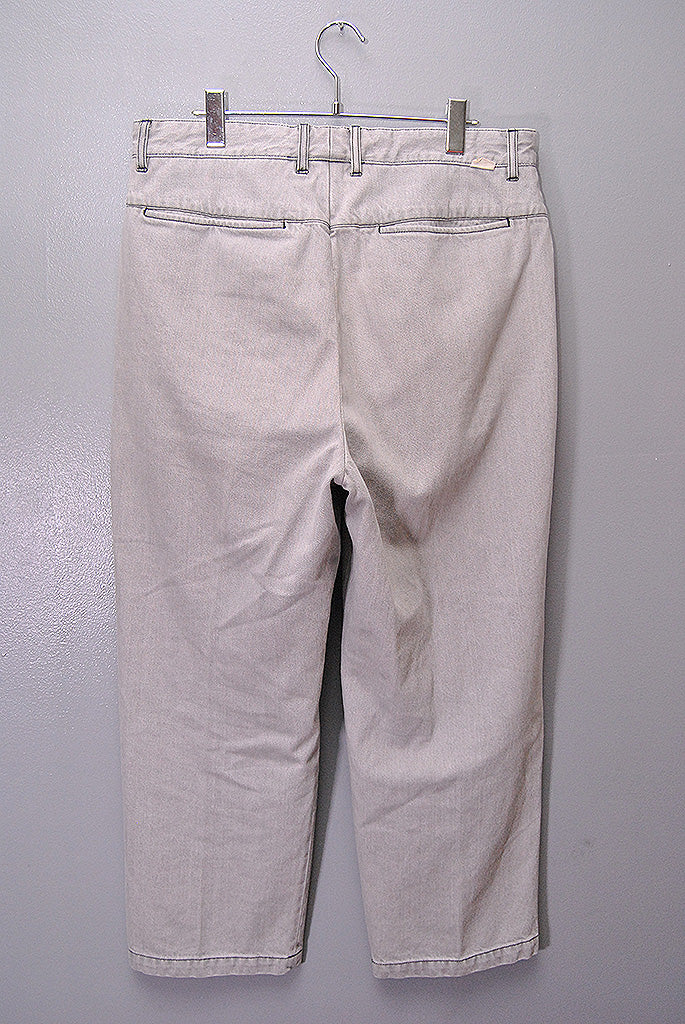 FARAH Two-tuck Wide Tapered Pants