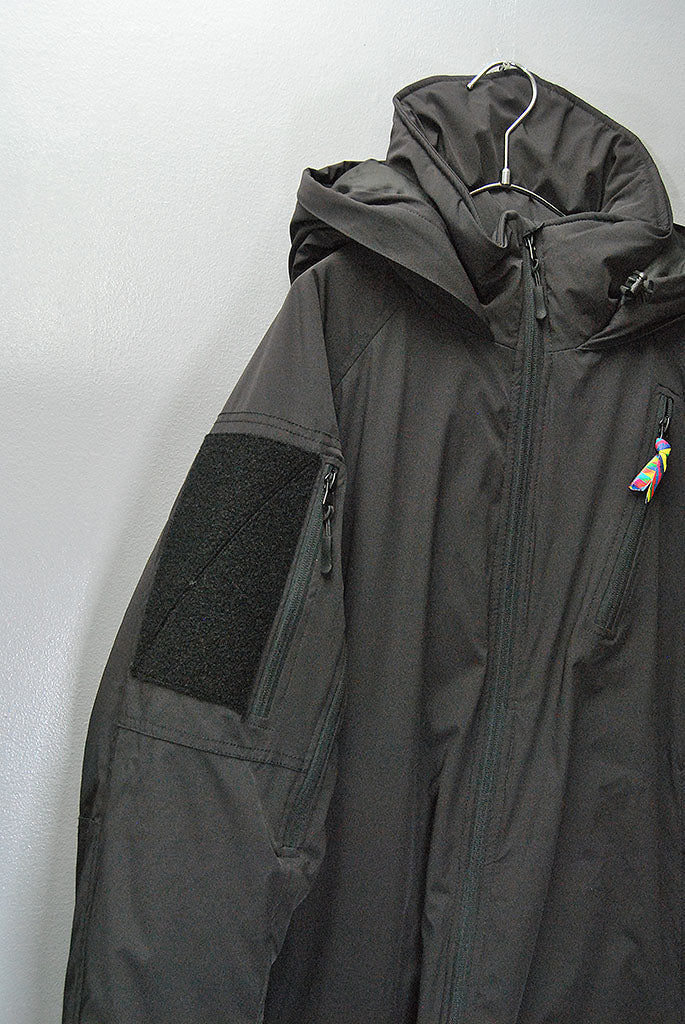 Abu garcia × is-ness CLOUD PADDING JACKET