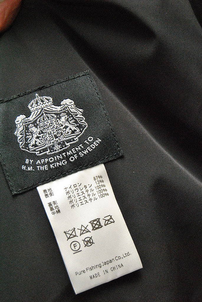 Abu garcia × is-ness CLOUD PADDING JACKET