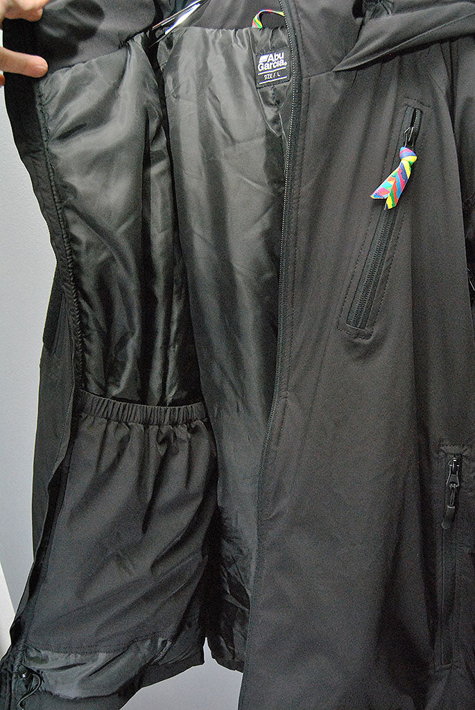 Abu garcia × is-ness CLOUD PADDING JACKET