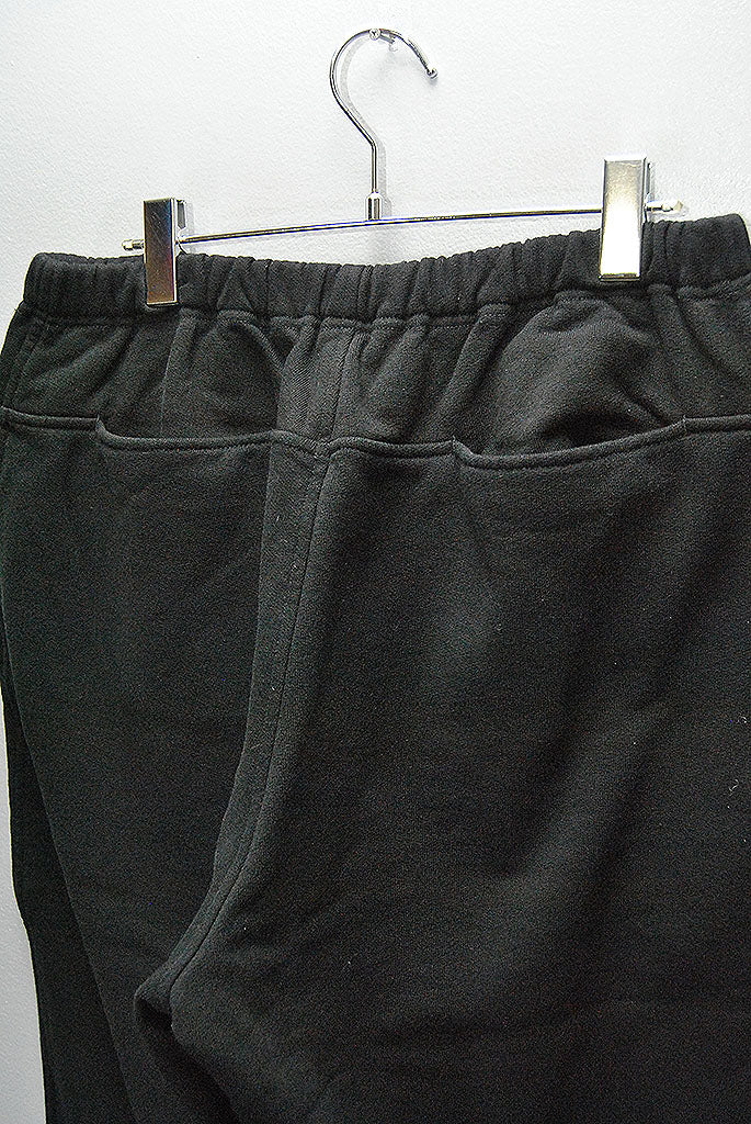 COMOLI コットン裏毛パンツ