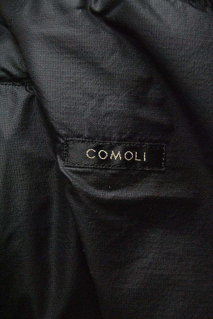 COMOLI ダウンジャケット