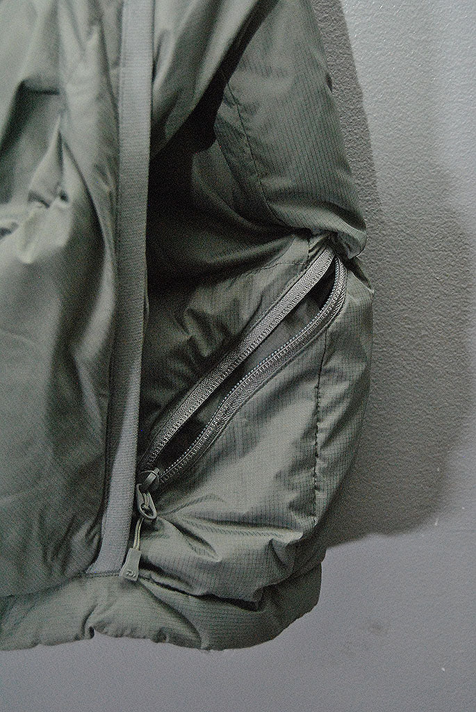 DAIWA PIER39 TECH ALPINE DOWN VEST