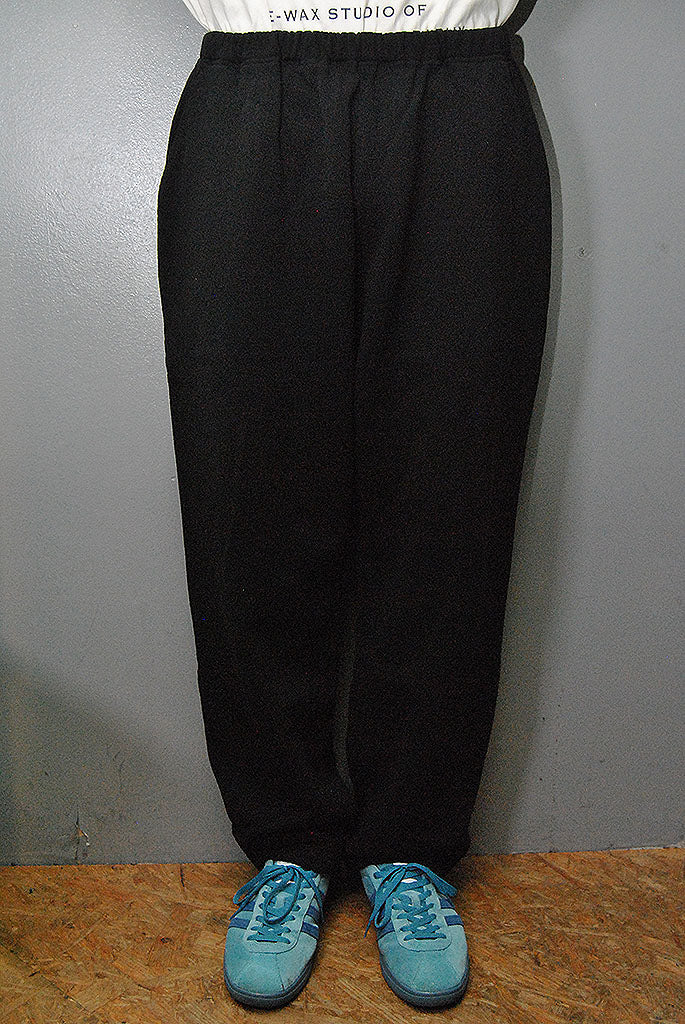 COMOLI コットン裏毛パンツ
