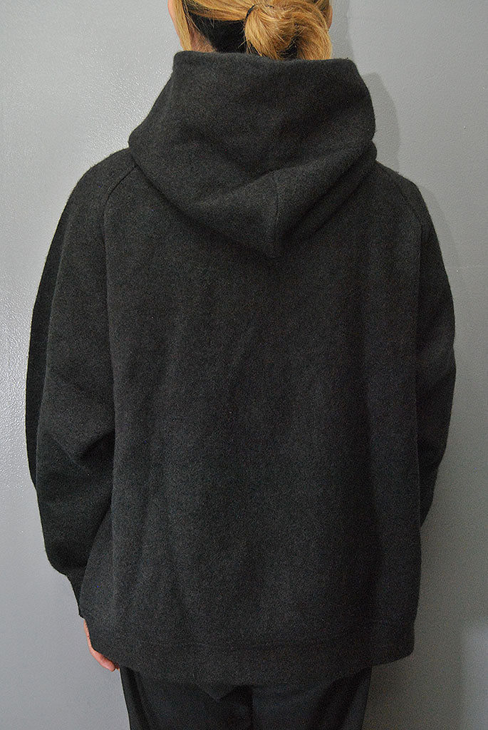 COMOLI ウールフェルトパーカ