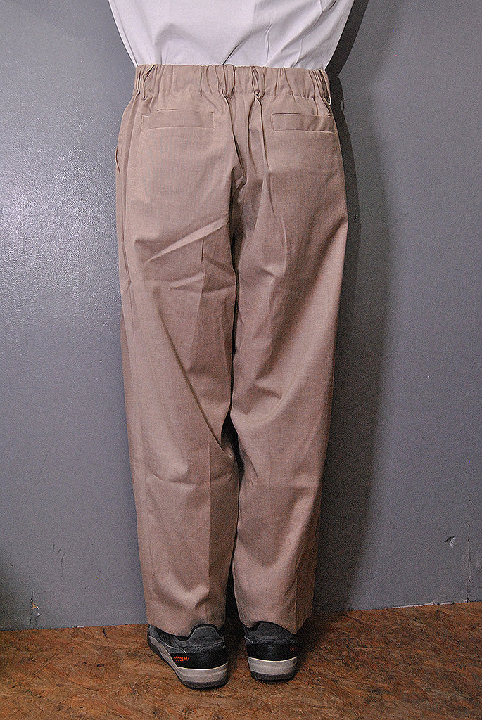 is-ness TUCK TROUSERS