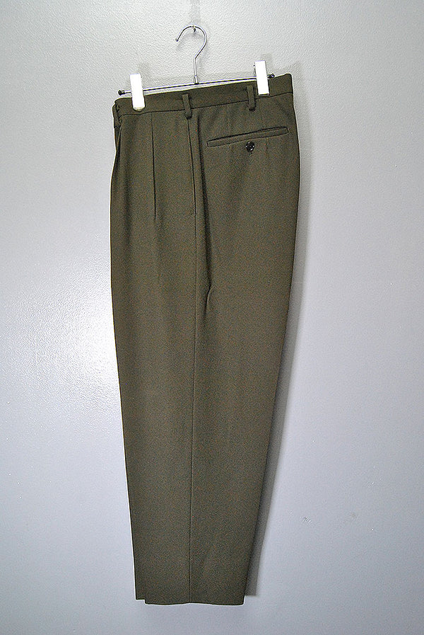 HEUGN GEORGE / OLIVE