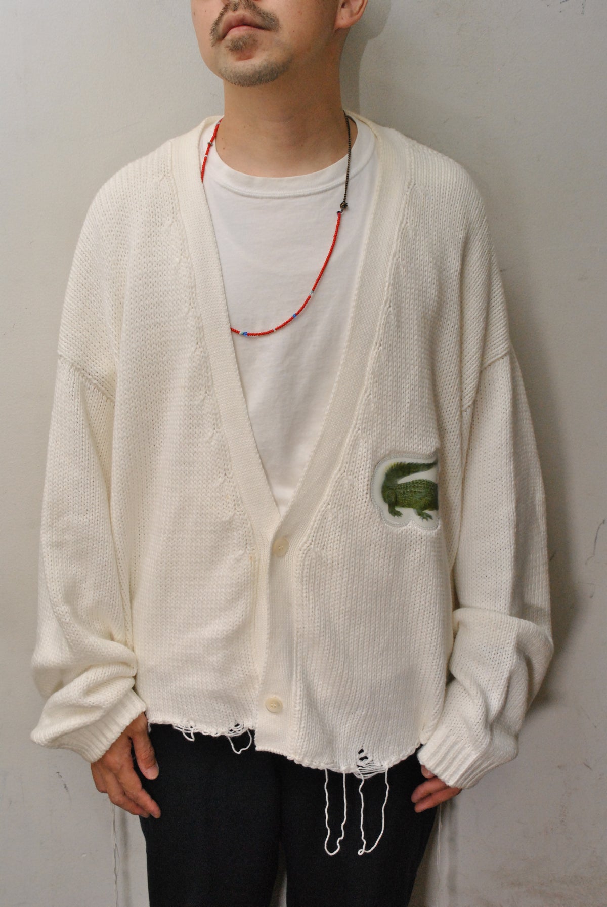 doublet 3D PATCH CUT-OFF CARDIGAN