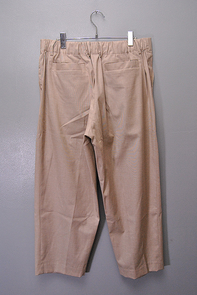 is-ness TUCK TROUSERS