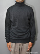 JOHN SMEDLEY タートルネックウールニット