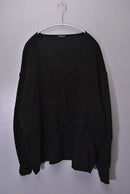 COMOLI ブラックVネックニット