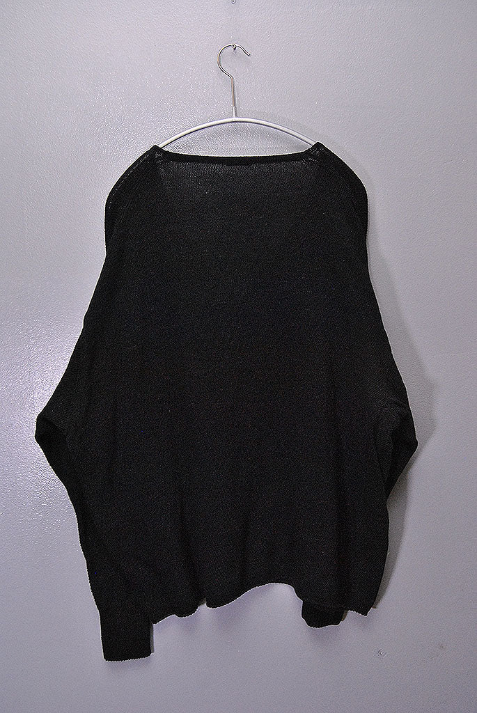 COMOLI ブラックVネックニット