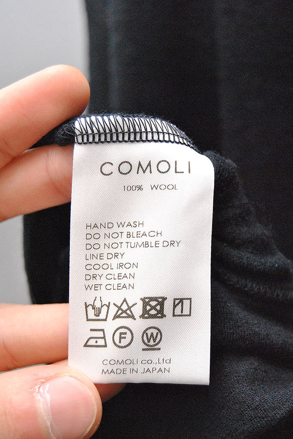 COMOLI ウール天竺長袖タートルネック