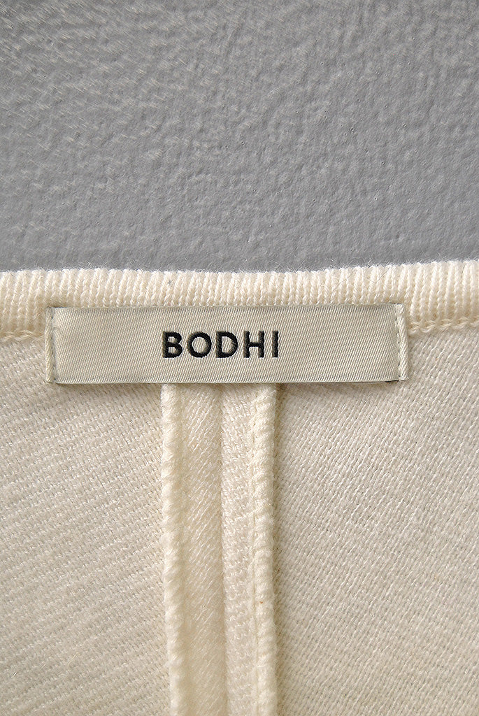 BODHI コットンカシミヤフットボールT シャツ