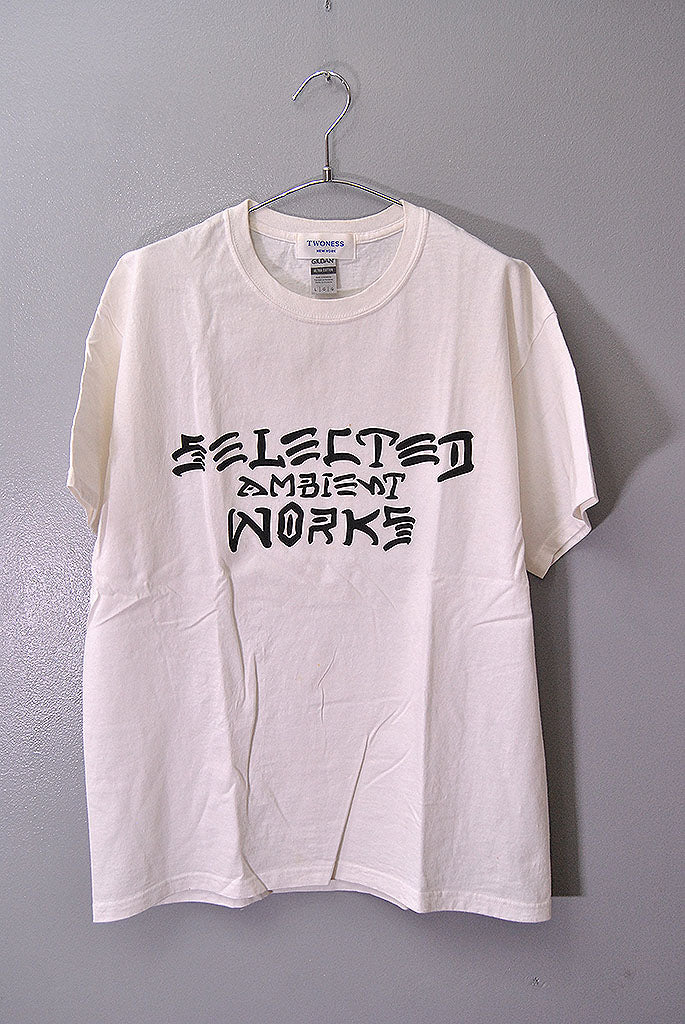 TWONESS SELECTED AMBIENNT WORKS TEE