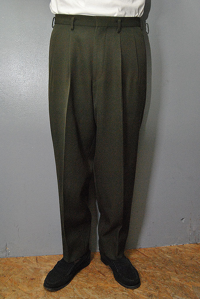 HEUGN GEORGE / OLIVE