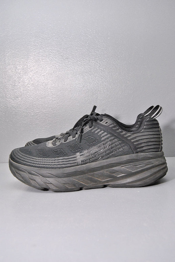 HOKA ONE ONE BONDI 6