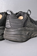 HOKA ONE ONE BONDI 6