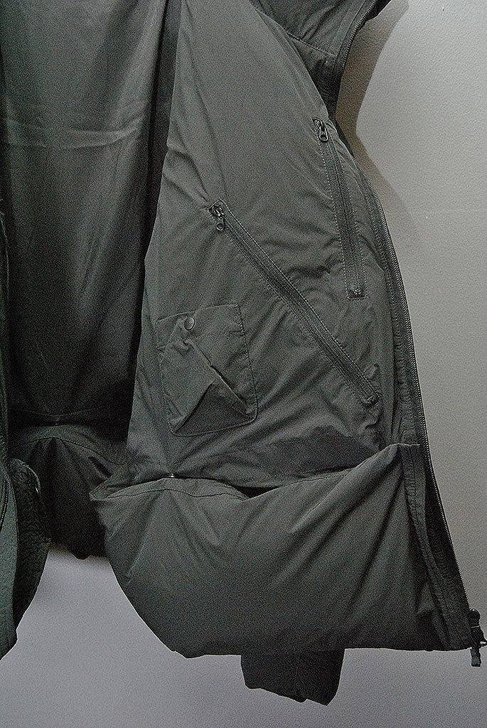 DAIWA PIER39 TECH 2WAY CADET DOWN PARKA