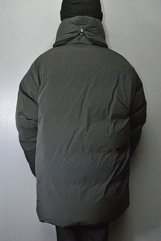 DAIWA PIER39 TECH 2WAY CADET DOWN PARKA