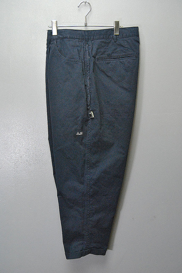 BROCHURE 1P BIG CHINO PANTS A.H