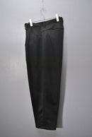 FARAH Two-tuck Wide Tapered Pants