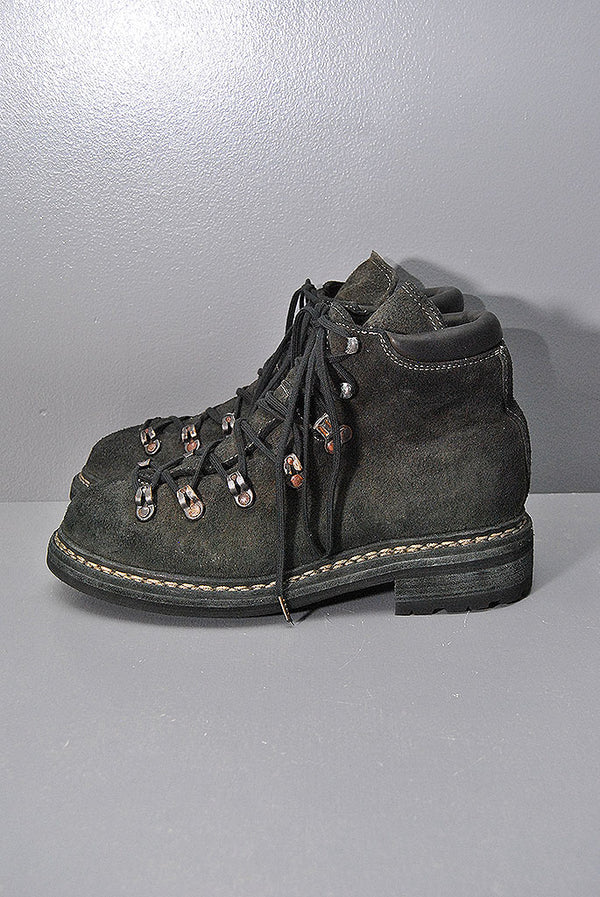 nonnative and UNDERCOVER HIKING BOOTS HORSE LEATHER by GUIDI