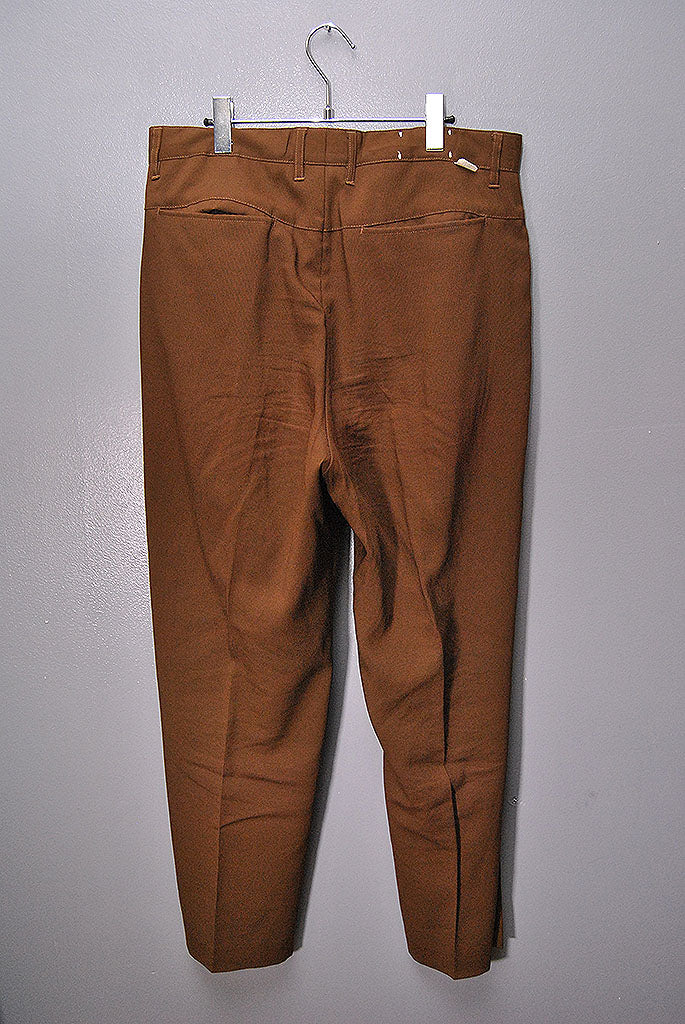 FARAH Two-tuck Wide Tapered Pants