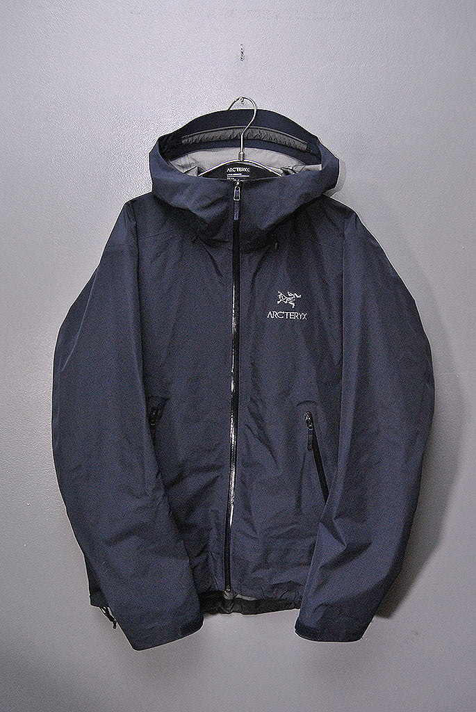 ARC'TERYX BETA LT JACKET