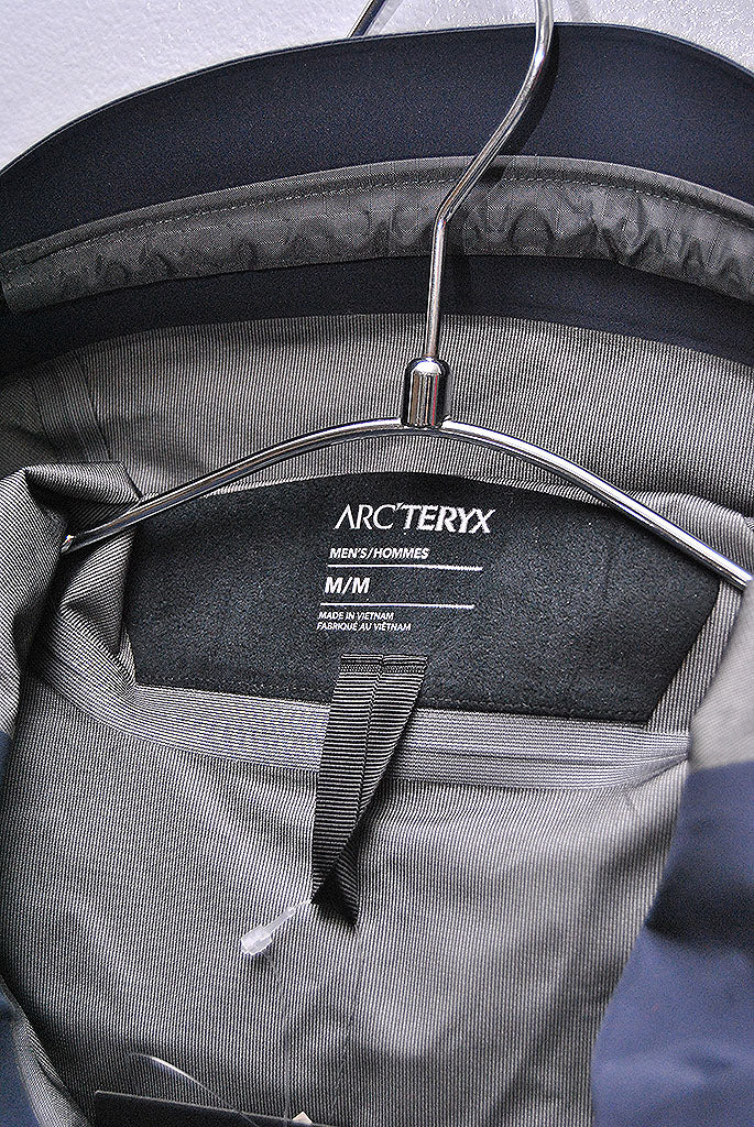 ARC'TERYX BETA LT JACKET