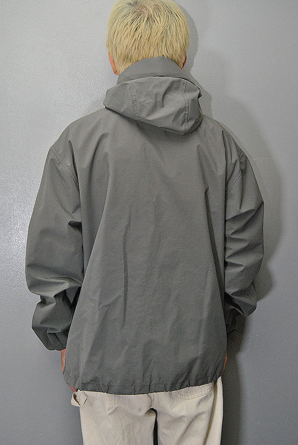 WAKE. × ES.1 NYLON PARKA