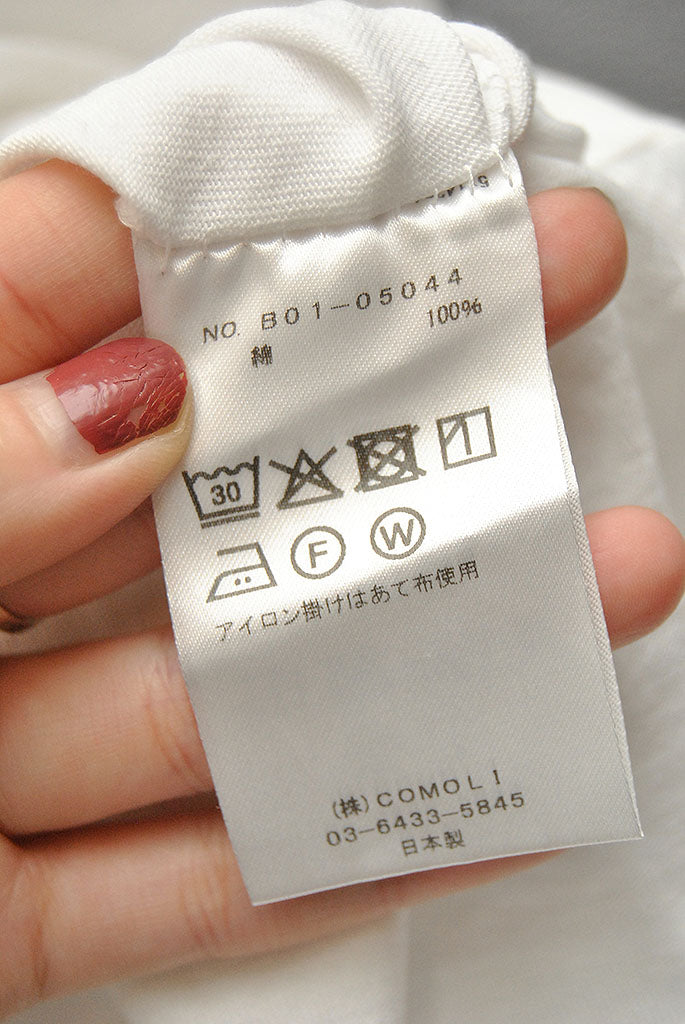 COMOLI コットンジャージ ボートネック