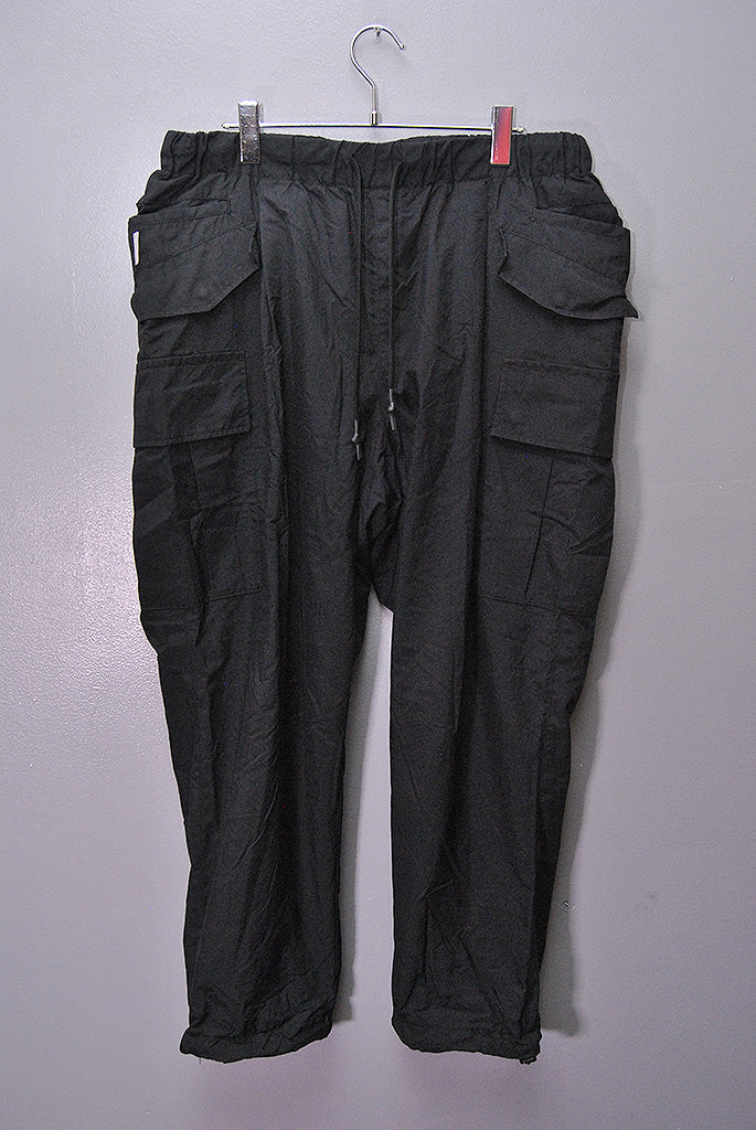 S.F.C WIDE TAPERED NYLON EASY PANTS CARGO POCKET