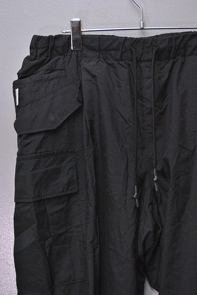 S.F.C WIDE TAPERED NYLON EASY PANTS CARGO POCKET