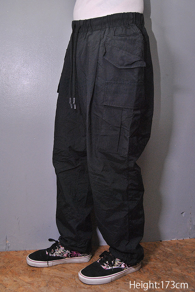 S.F.C WIDE TAPERED NYLON EASY PANTS CARGO POCKET