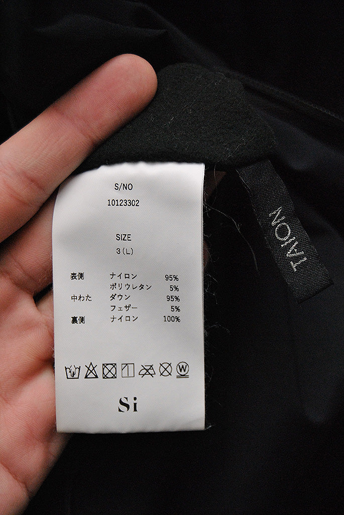 Si x TAION REVERSIBLE DOWN VEST