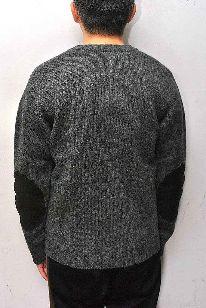 COMME des GARCONS HOMME Vネックニット