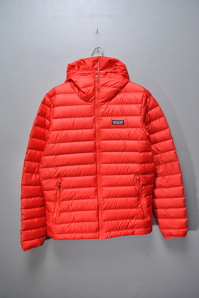 PATAGONIA DOWN SWEATER HOOD