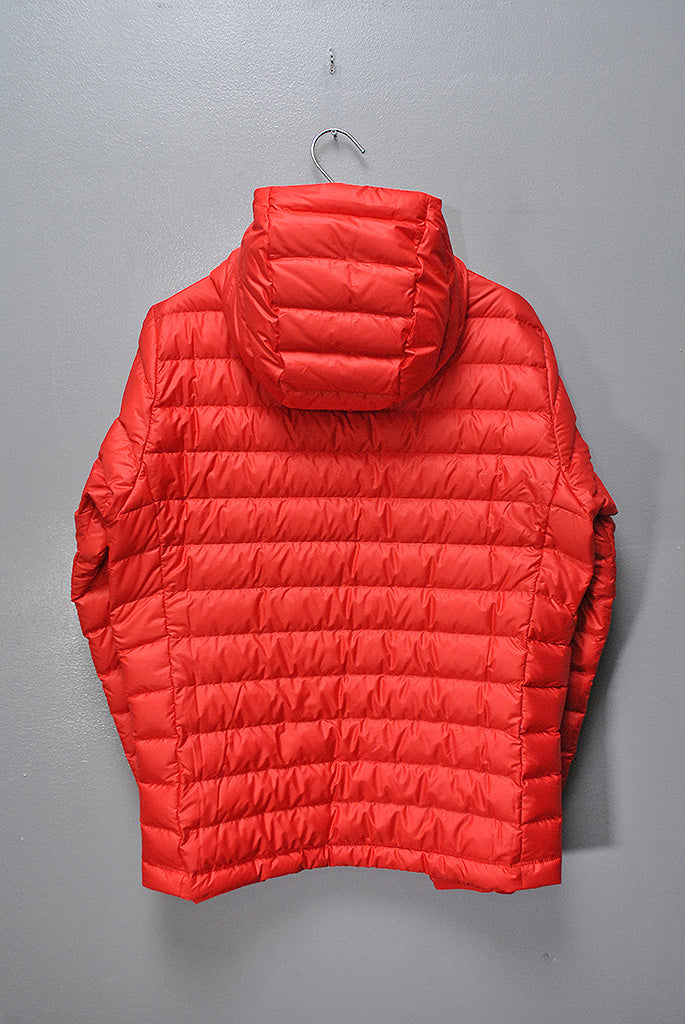 PATAGONIA DOWN SWEATER HOOD