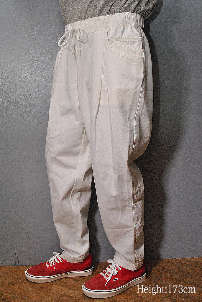 S.F.C TAPERED EASY PANTS