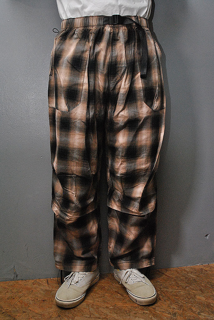 BAL PLAID WIDE MOUNTAIN PANT