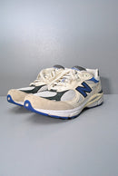 New Balance M990WB3