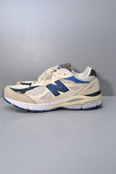New Balance M990WB3
